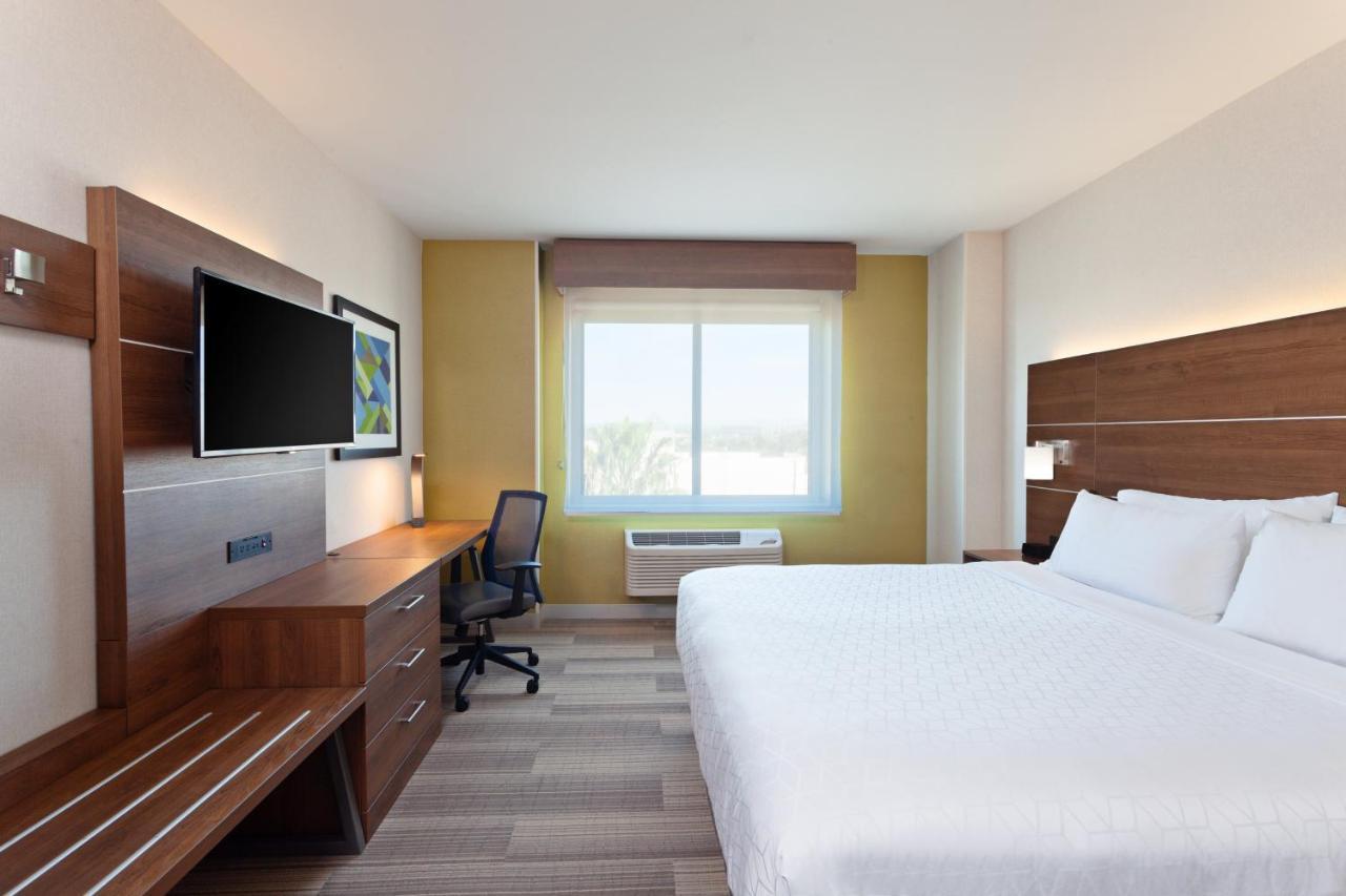 Holiday Inn Express Los Angeles Lax Airport By Ihg Exterior photo